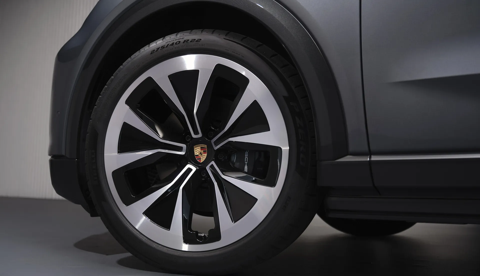 2025_Porsche_Cayenne_Electric