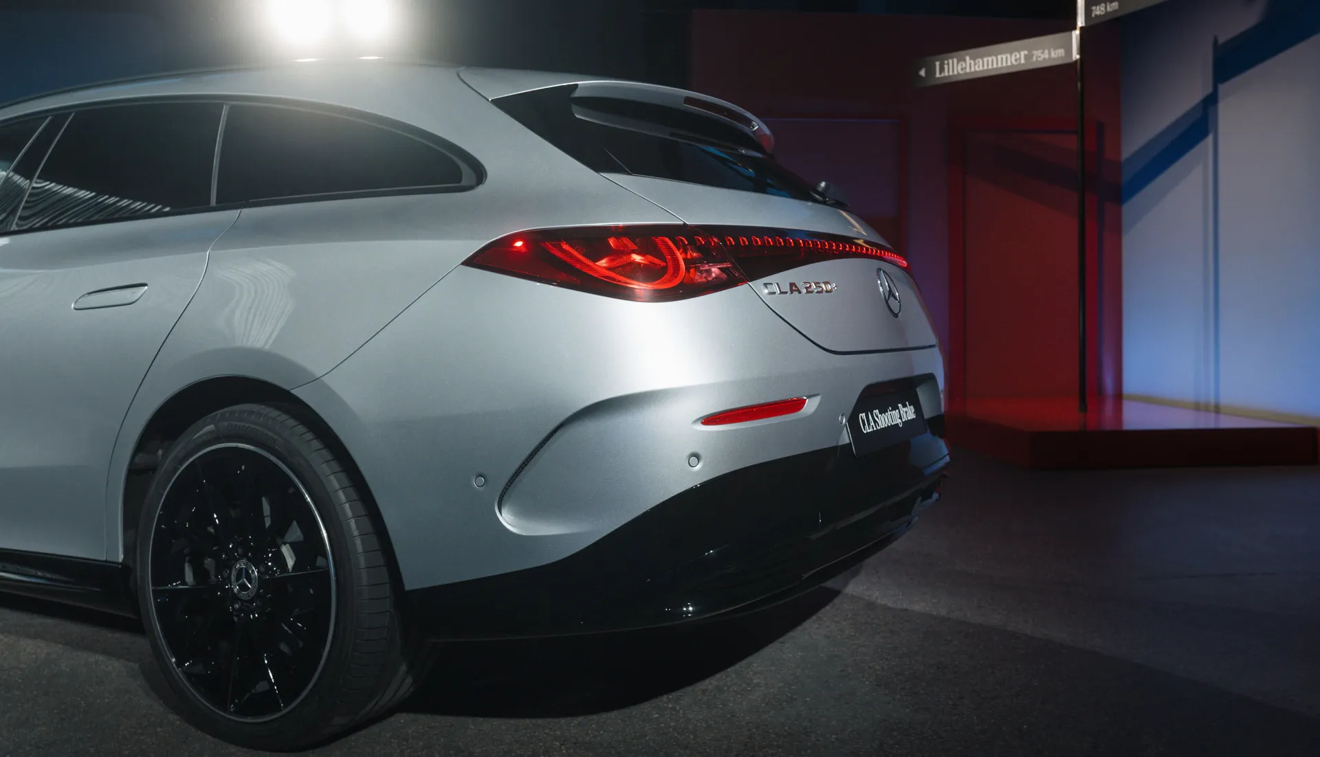 2025_MercedesBenz_CLAShootingBrake_EQTechnology_Exterior