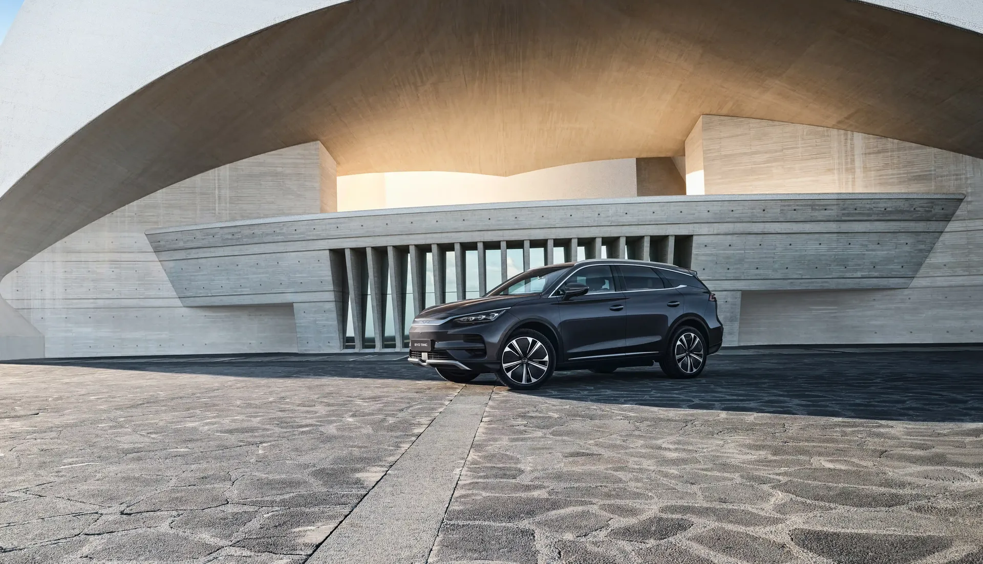 2024_BYD_TANG_LHD_Exterior_HD