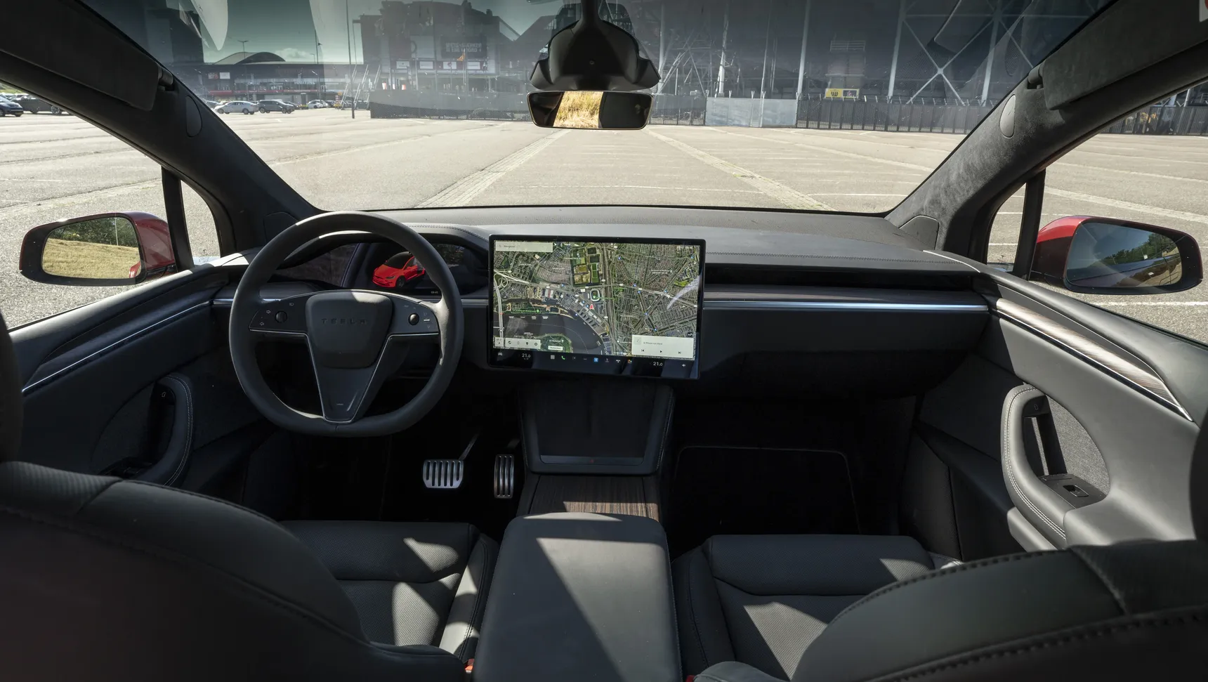 2024 Tesla Model X Long Range Red Interior