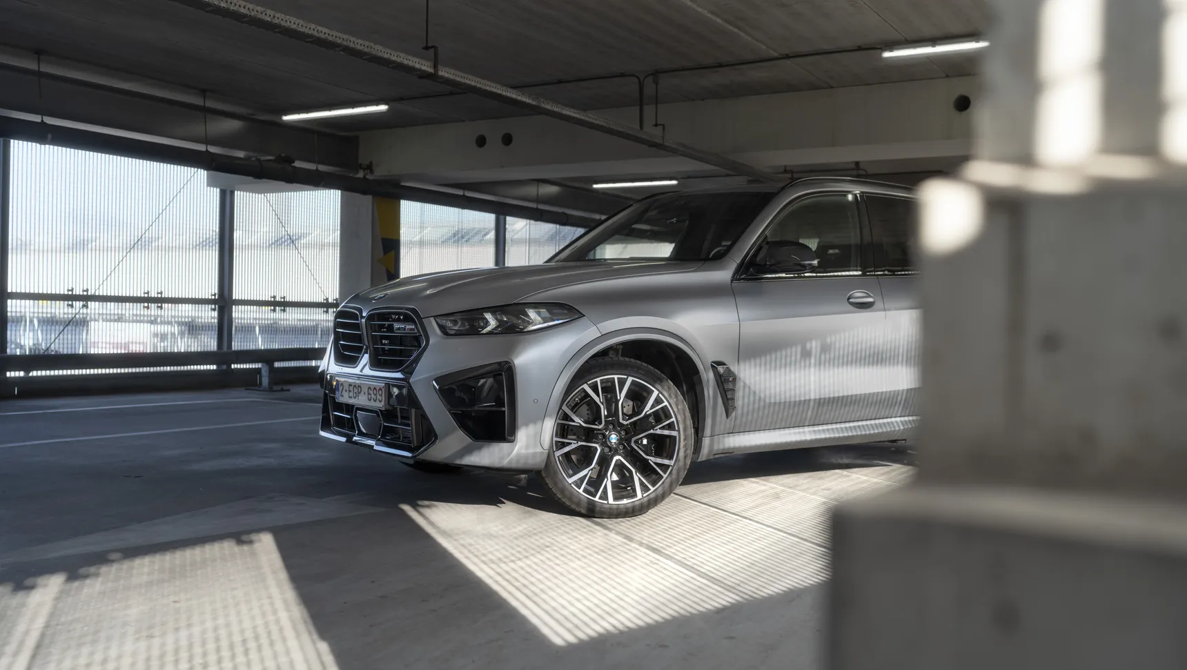 2025 BMW X5 M side wheel