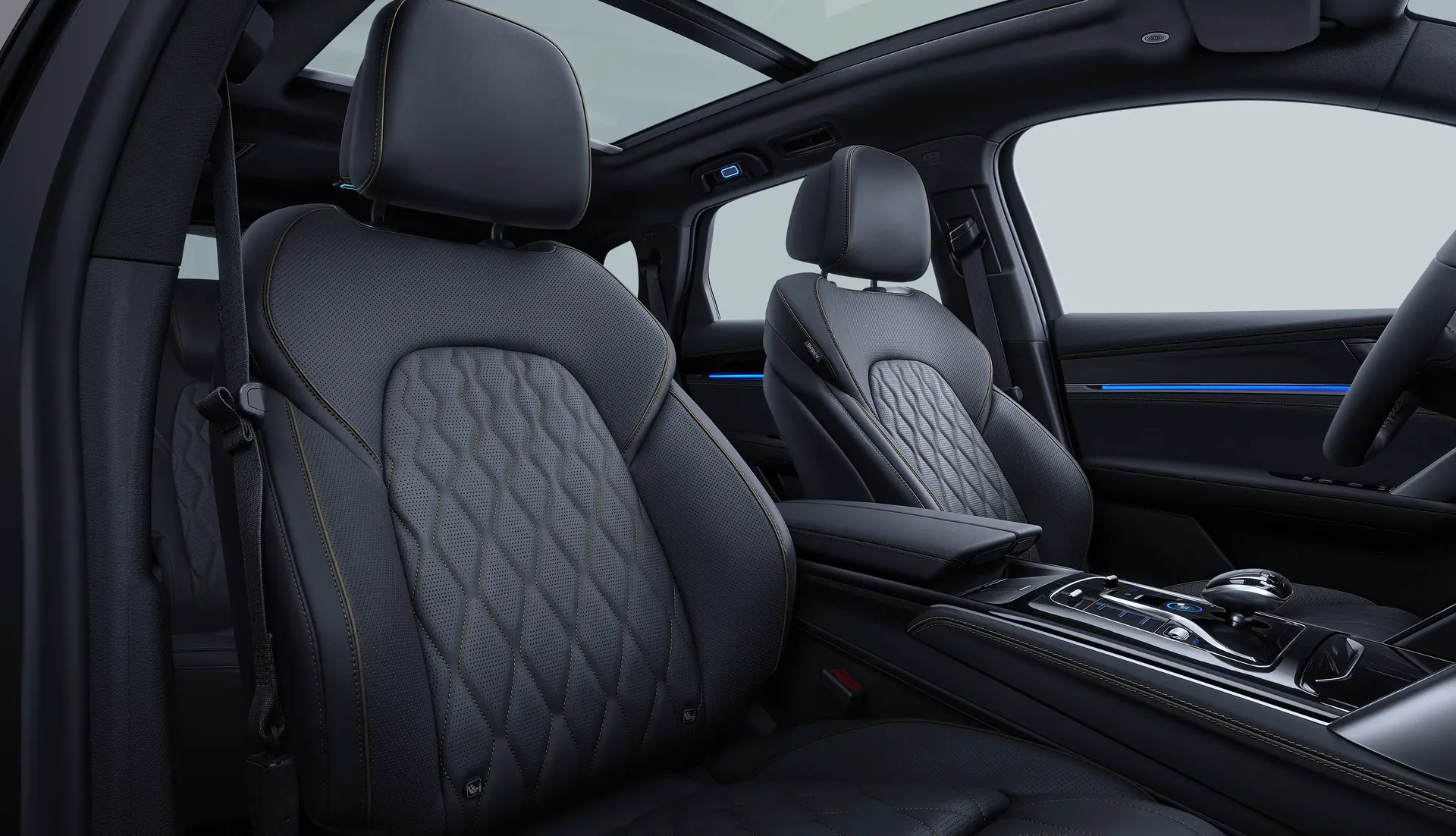 2024_BYD_TANG_LHD_Interior_Black_HD