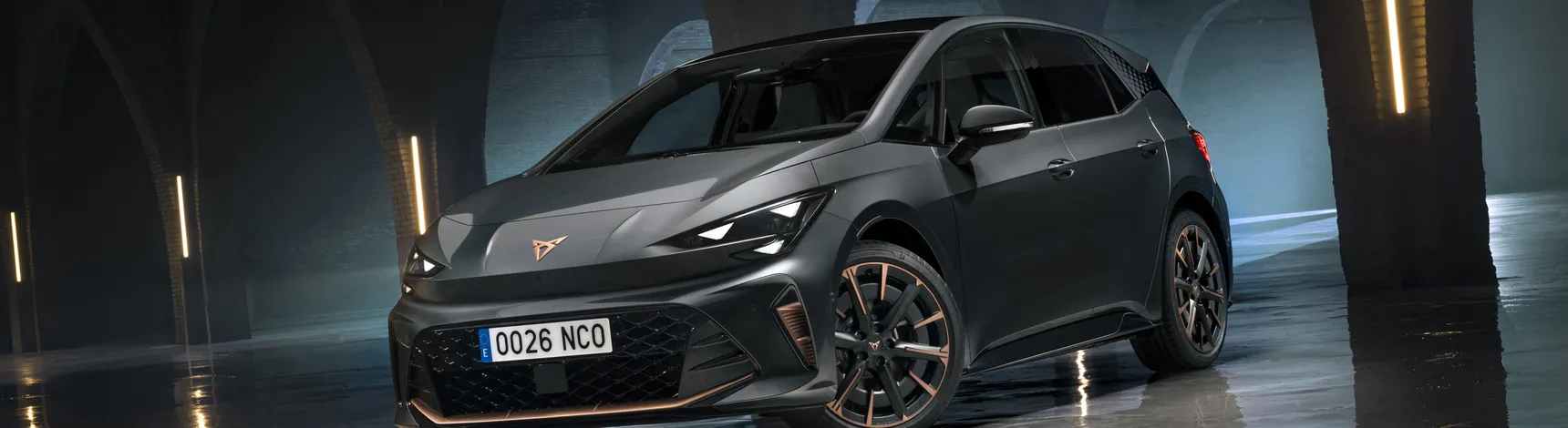 New-CUPRA-Born-brings-electrifying-performance-with-new-striking-design-improved-interiors-and-greater-technology_HQ_resultaat