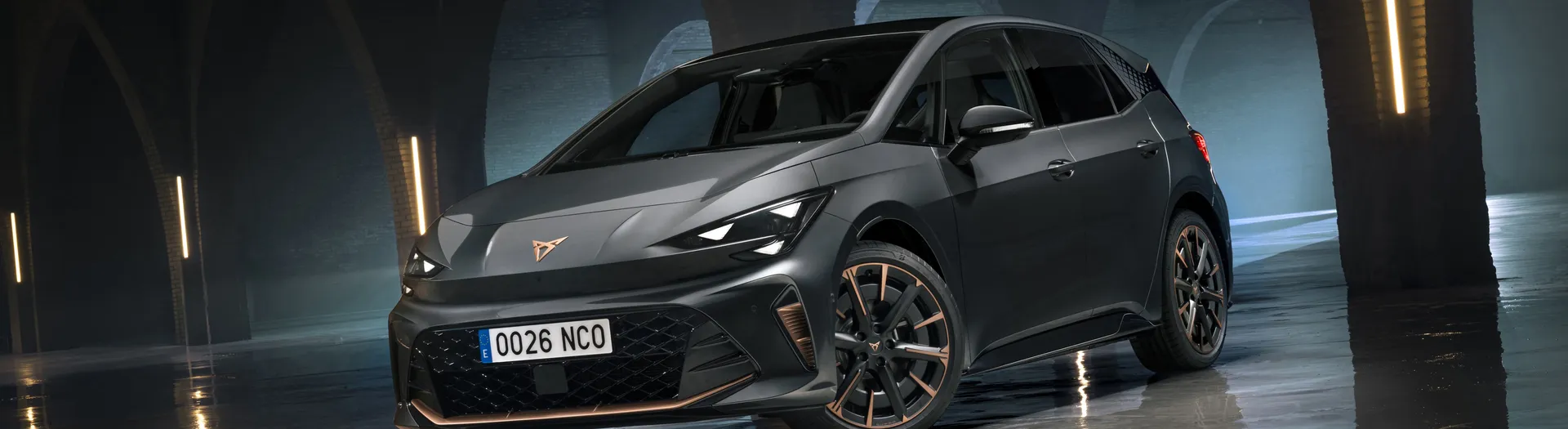 New-CUPRA-Born-brings-electrifying-performance-with-new-striking-design-improved-interiors-and-greater-technology_HQ_resultaat