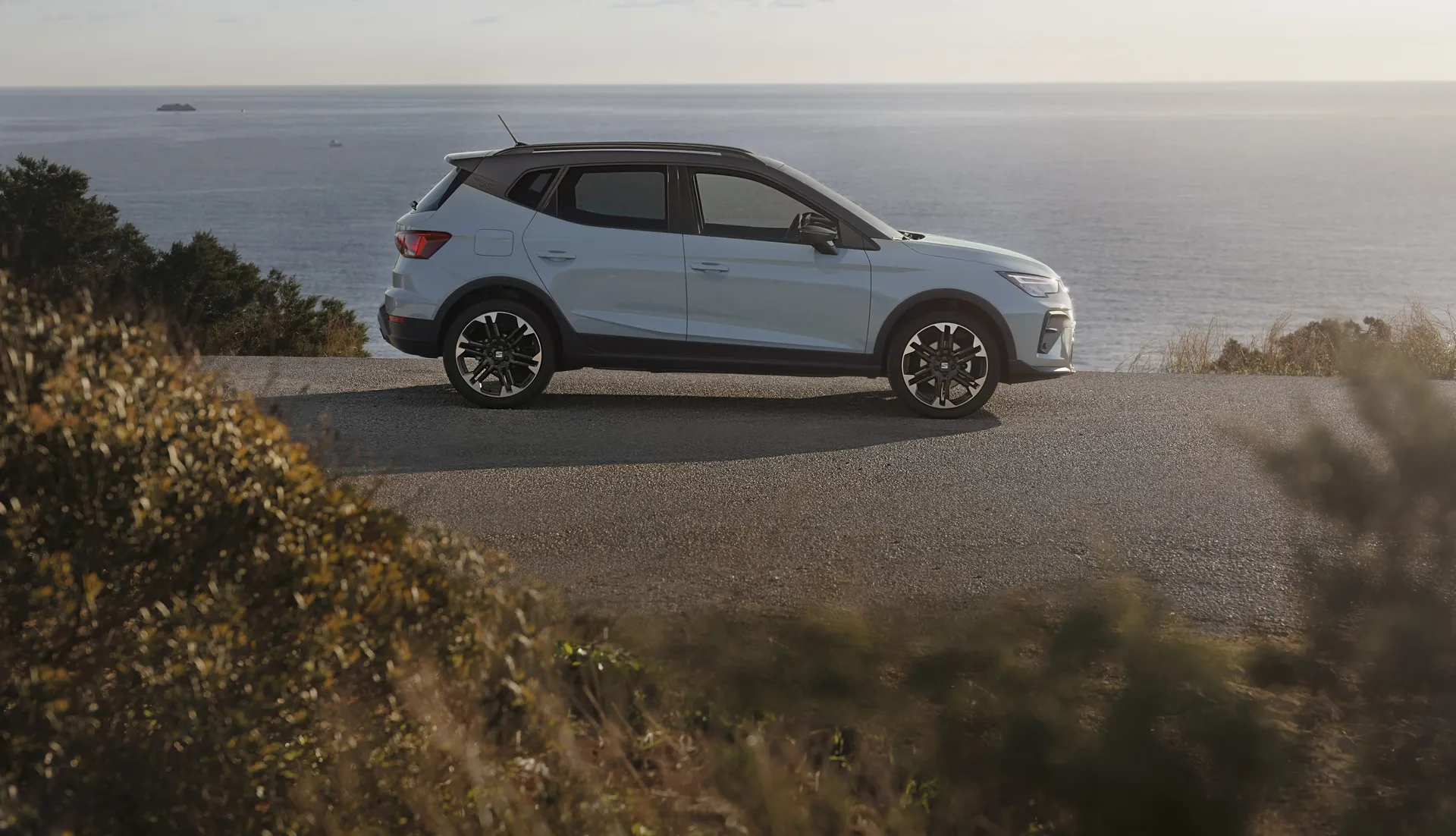 The-new-SEAT-Arona-steps-up-as-a-more-robust-urban-SUV-with-a-dynamic-character_HQ_Exterior