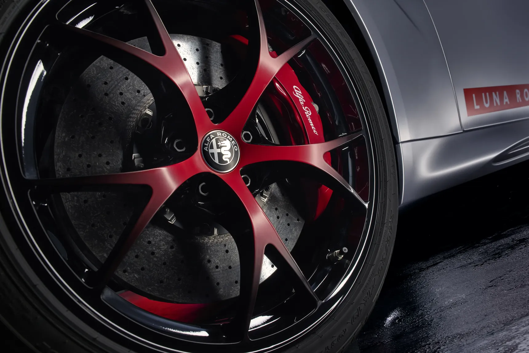 2026_AlfaRomeo_GiuliaQuadrifoglioLunaRossa_Exterior_HD