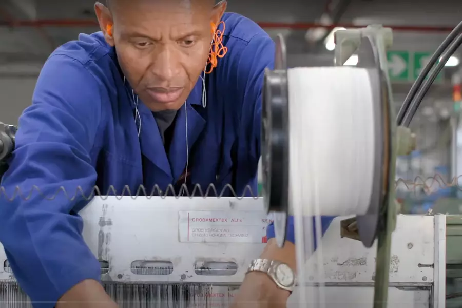 Uniting people, transforming practice in manufacturing.