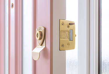 Expert Locksmiths For When Your Door Won't Lock