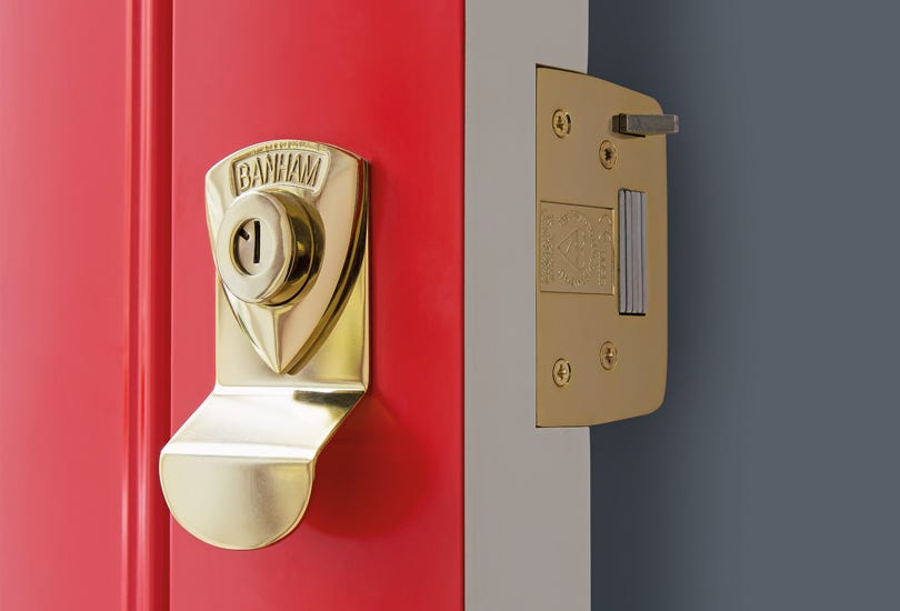 How To Choose A "Smart Lock" For Your Front Door