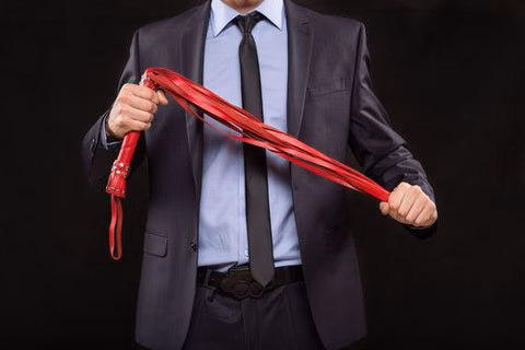 Sadismus: der sexuelle Lustgewinn durch das Zufügen von Schmerzen