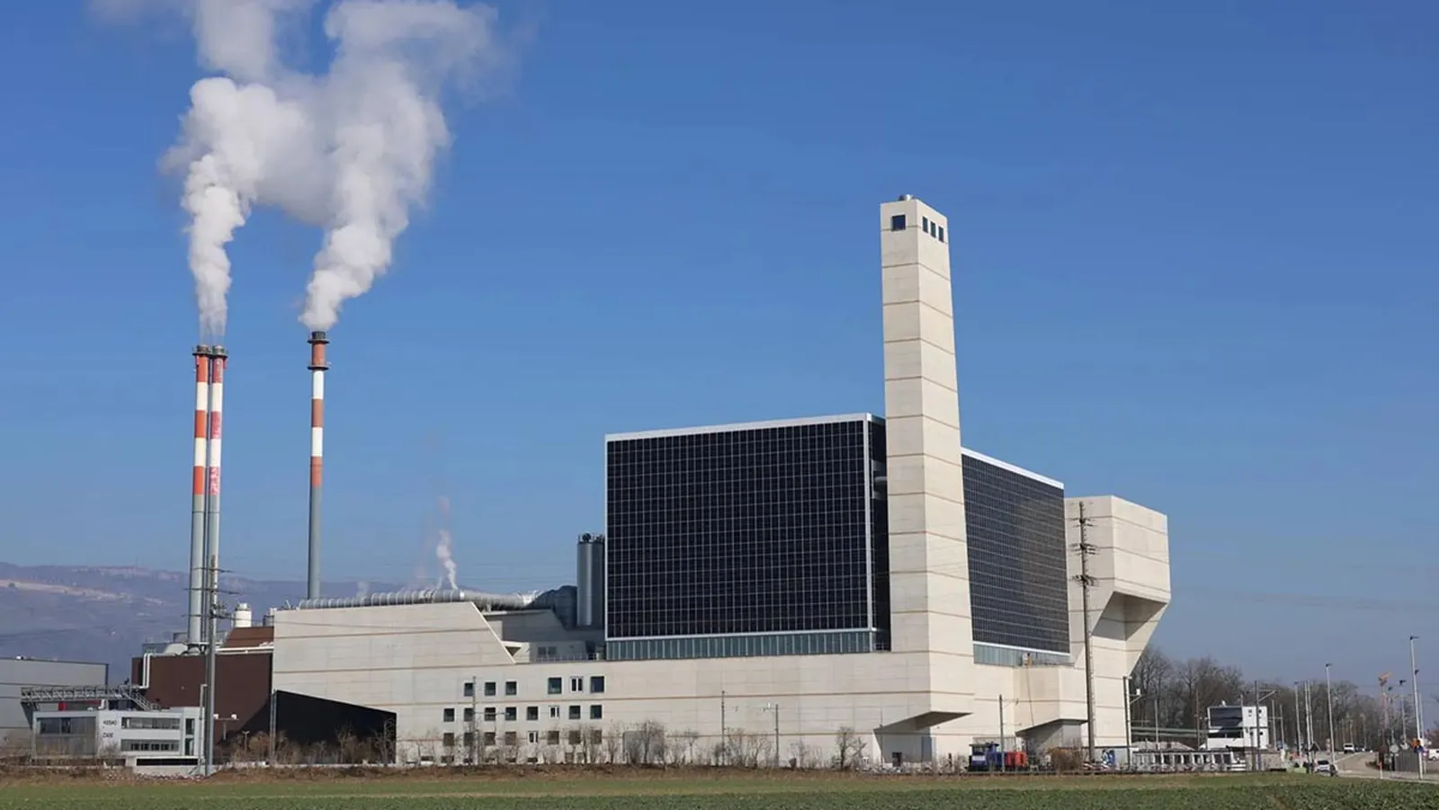 Kanadevia Inova Receives PAC for kenova Emmenspitz Waste-to-Energy Plant