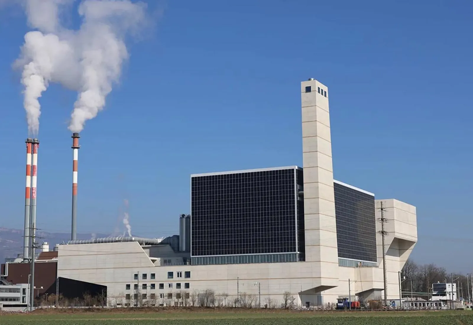 Kanadevia Inova Receives PAC for kenova Emmenspitz Waste-to-Energy Plant