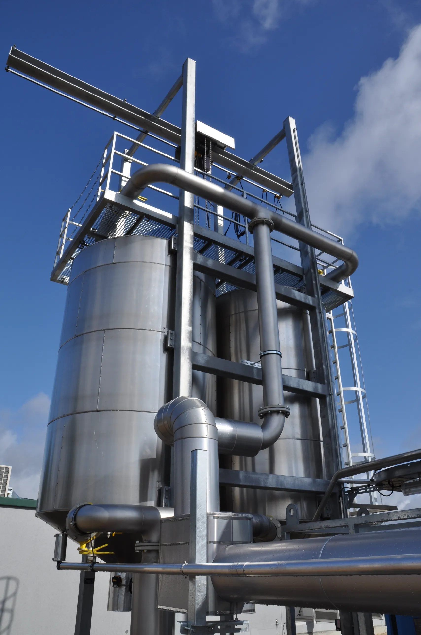 Visual activated carbon filter 1