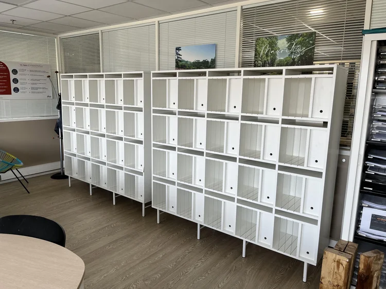 Mobilier pro