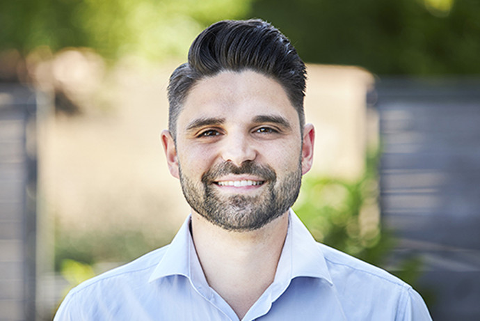 Oguzhan Sari Kundenberater