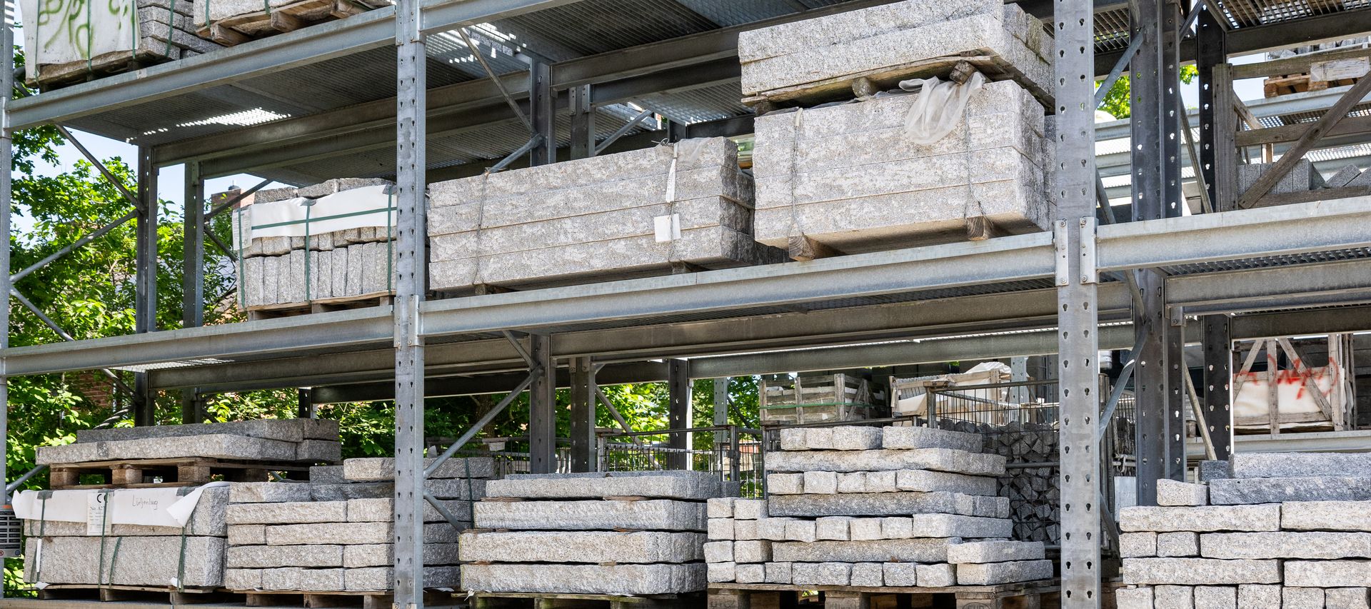 chregal Außenlager Granit Naturstein bauxpert Dittmer Lütjenburg