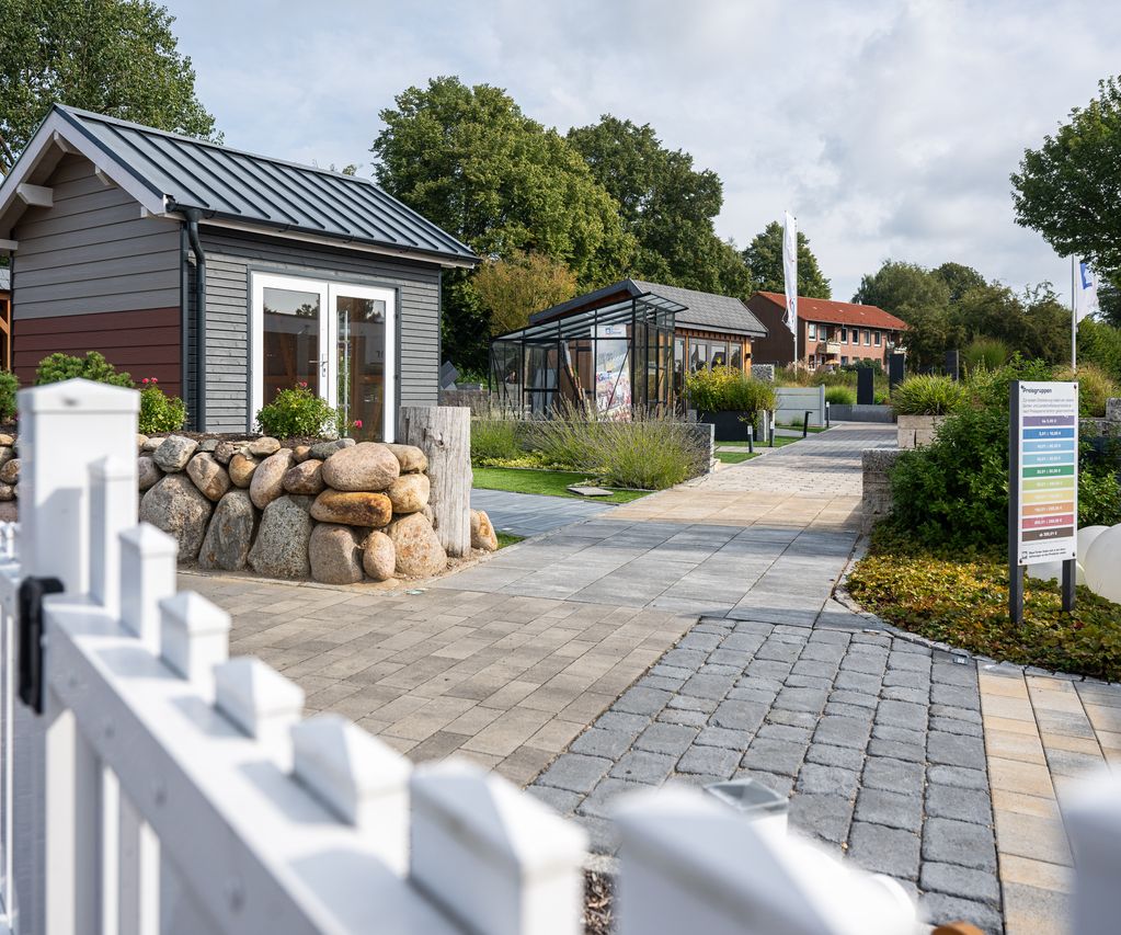 Bauxpert Dittmer Ausstellung Hof und Garten