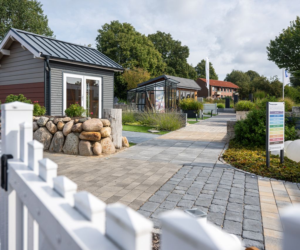 Bauxpert Dittmer Ausstellung Hof und Garten