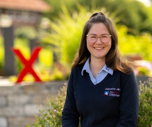 Ansprechpartner Bild Porträt Bauxpert Dittmer Jaqueline Jänke