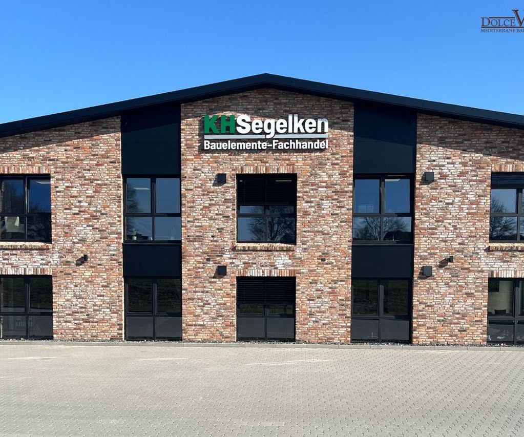 Ziegelsteinfassade am Gerwerbebau gemauert mit Rückbauziegel bei der Firma KH Segelken