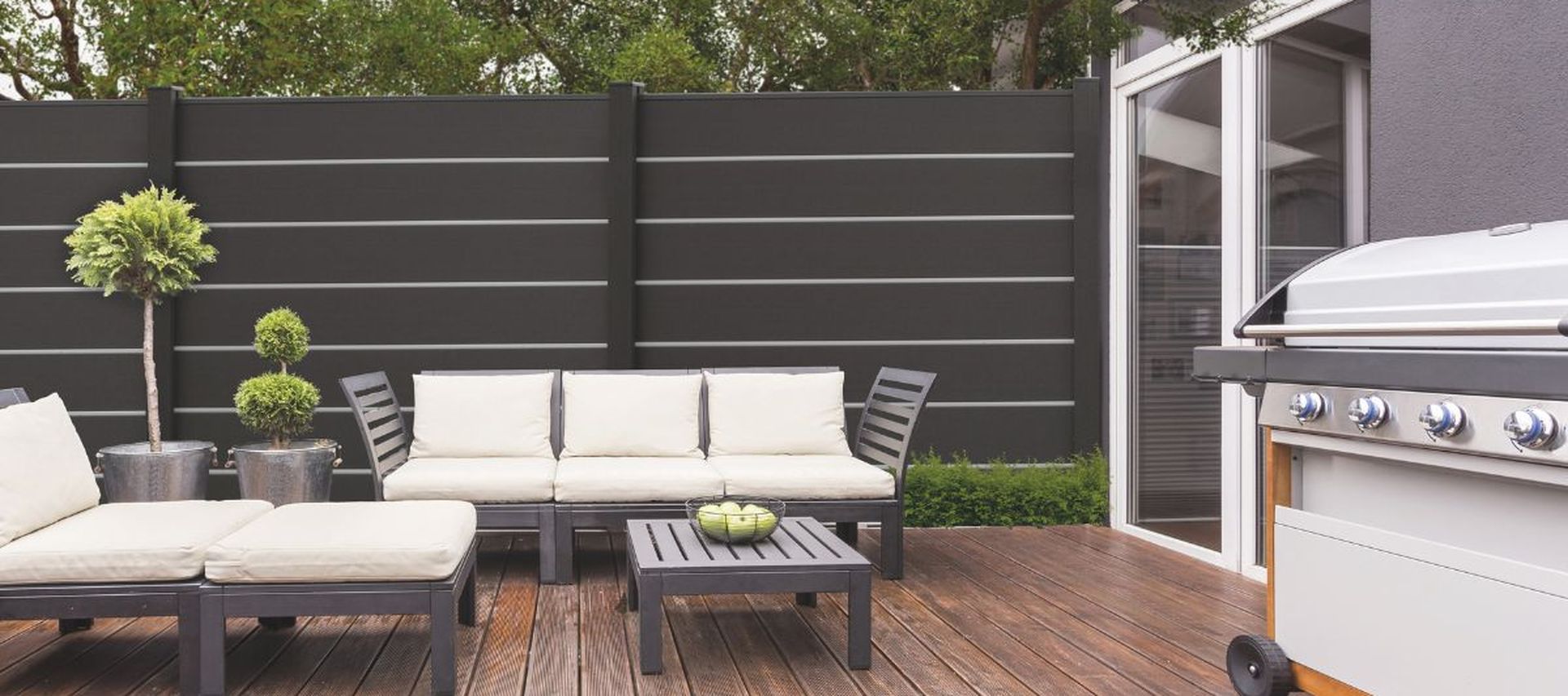 Sichtschutzzaun in anthrazit bereit zum Kauf bei bauXpert Gebhard Baustoffhandel