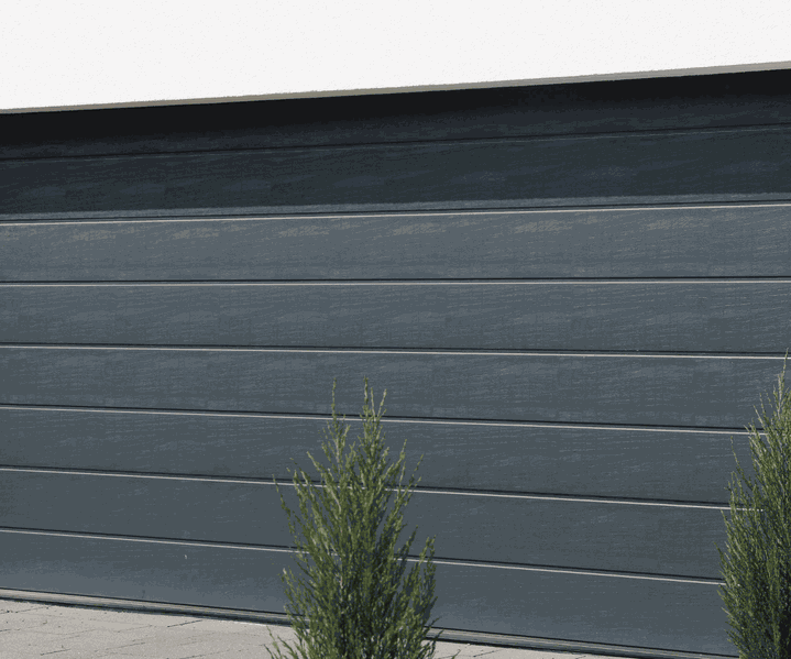 Sektionaltor von Hörmann in anthrazit