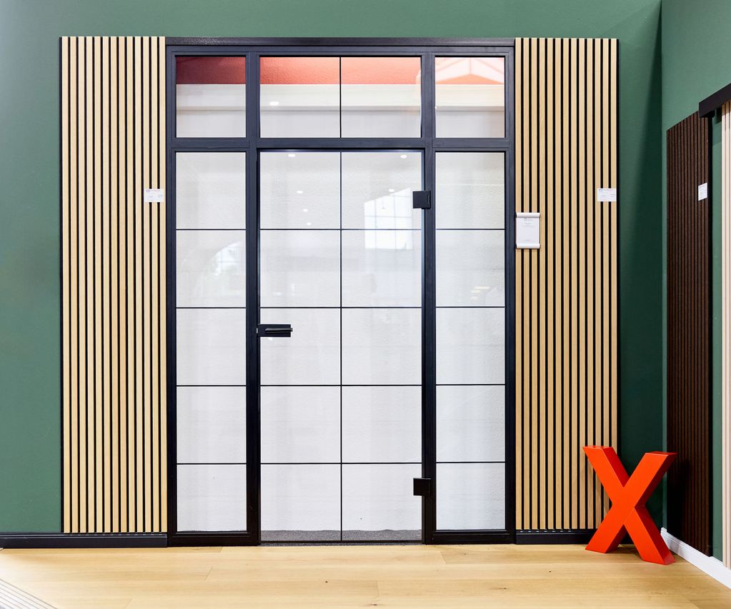 Wandpaneele Acous gezeigt in der Ausstellung von bauXpert Gebhard in Zeven