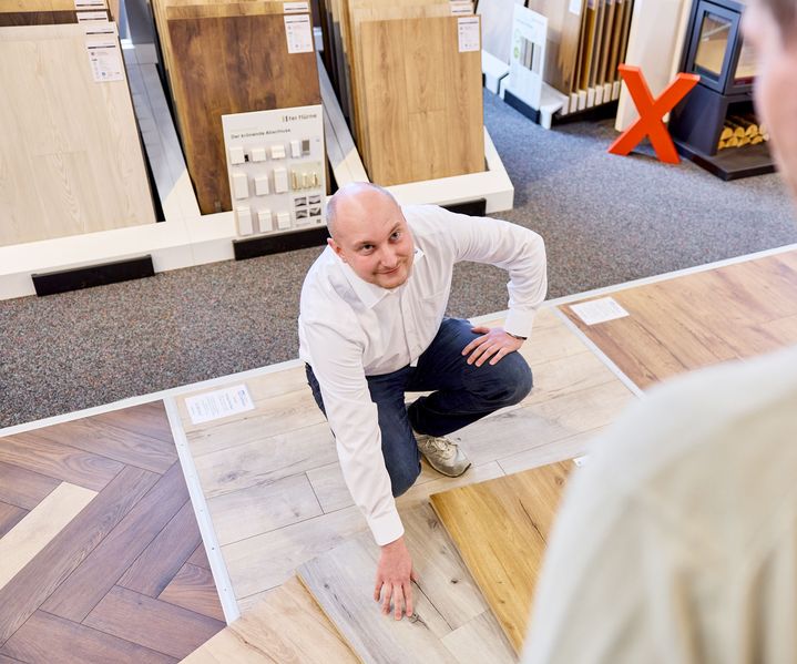 Kundenberatung im Baustoffhandel für Bodenbeläge in der nähe von Bremen