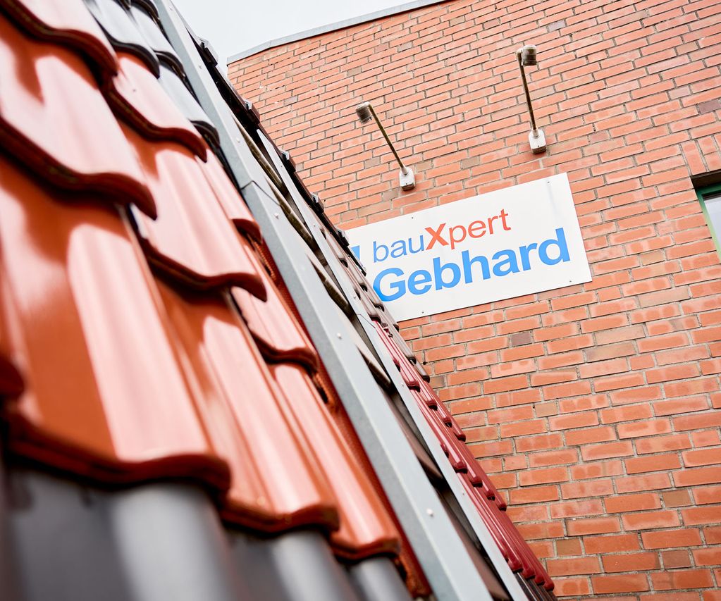 Dachziegelausstellung bauXpert Gebhard