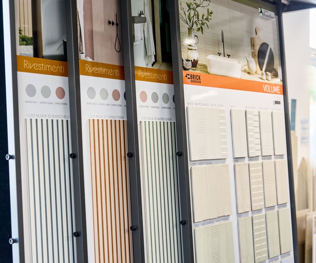 Fliesenausstellung im Baustoffhandel bauXpert Gebhard