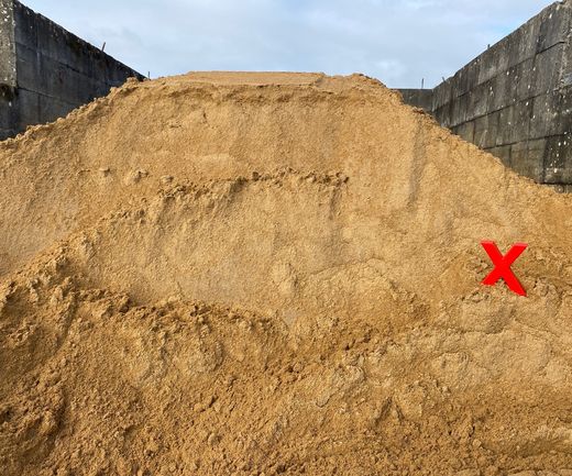 Mauersand lose am Lager bei bauXpert in Zeven