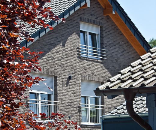 Einfamilienhaus mit Xline Verblender Vechta von bauXpert