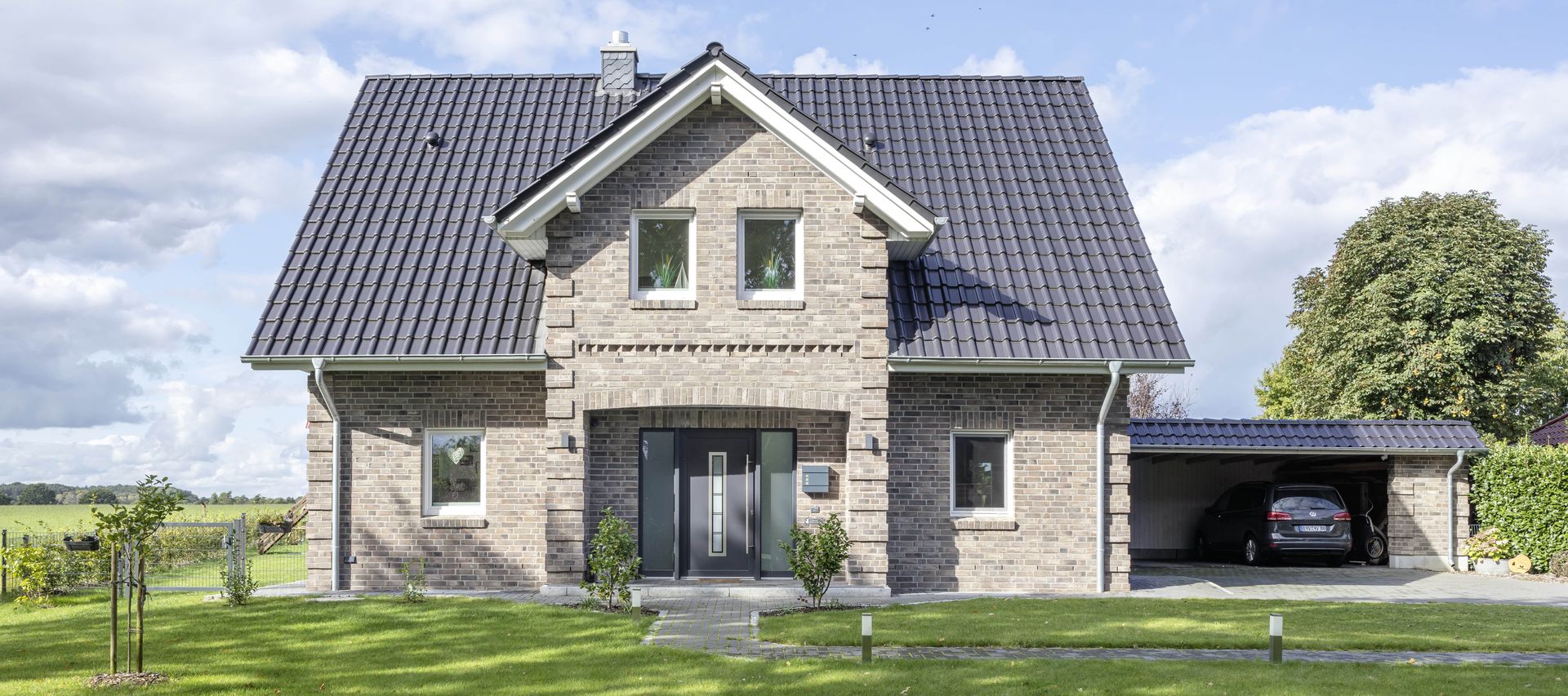 Einfamilienhaus mit Xline Verblender Lastrup von bauXpert