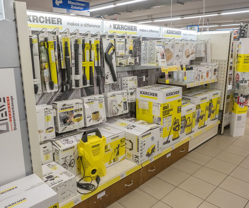 Reinigungsgeräte und Zubehör im Fachmarkt von bauXpert Köhn