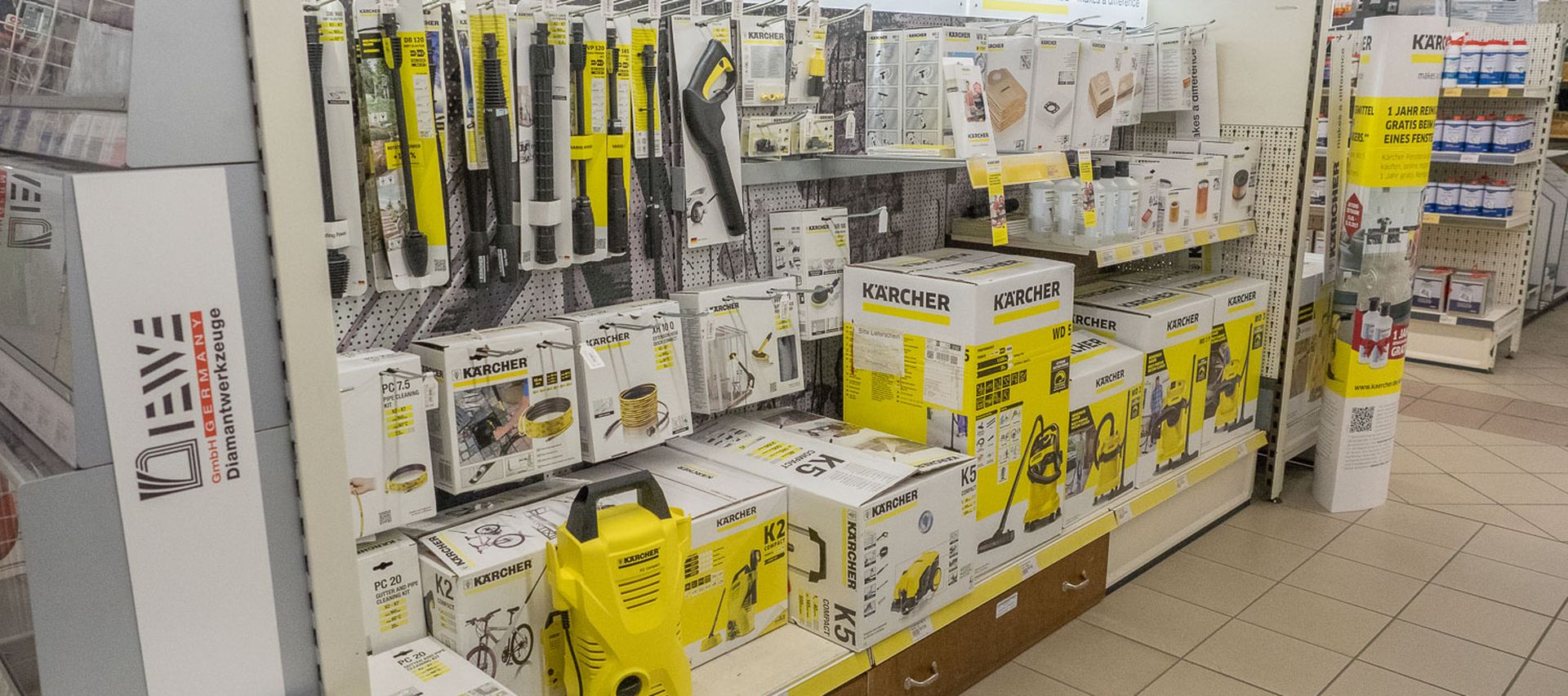 Reinigungsgeräte und Zubehör im Fachmarkt von bauXpert Köhn