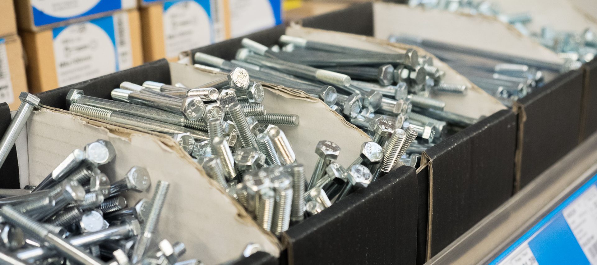 Detailansicht Schrauben und Sechskantschrauben bei bauXpert Köhn