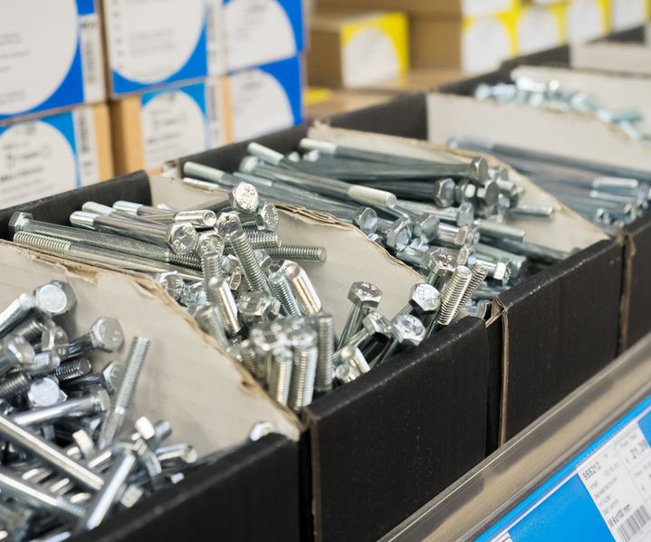 Detailansicht Schrauben und Sechskantschrauben bei bauXpert Köhn