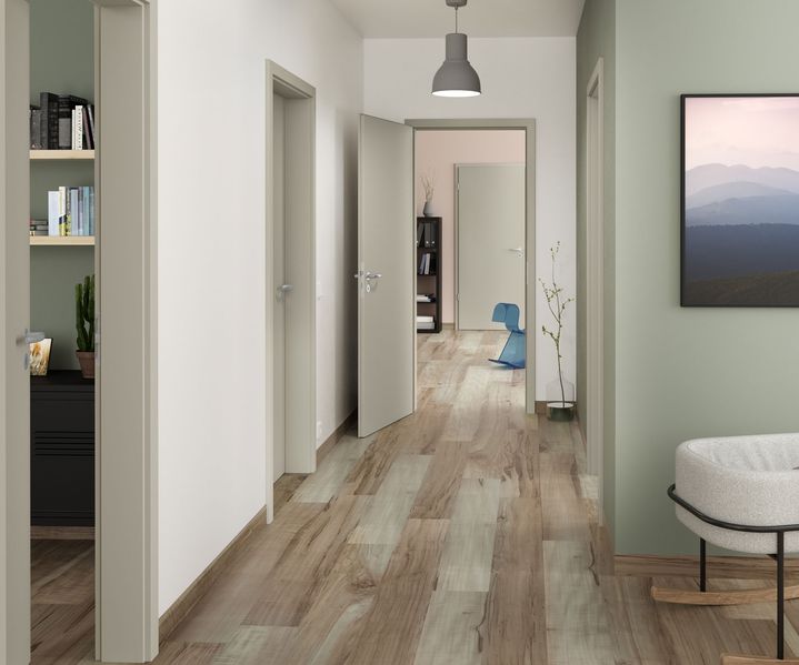 Moderner Flur mit hellen Innentüren in Seidengrau, Holzfußboden und zurückhaltender Einrichtung