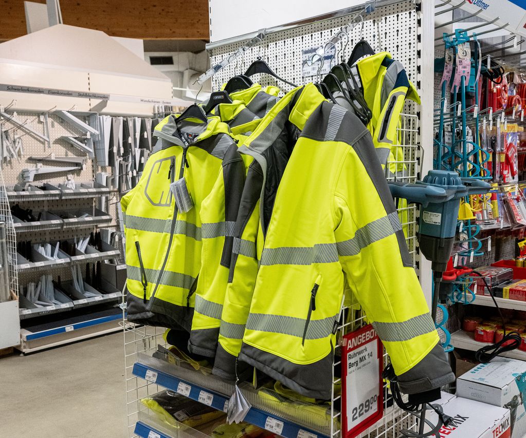 Warnschutzjacken und Arbeitsschutz im Fachmarkt von bauXpert Köhn