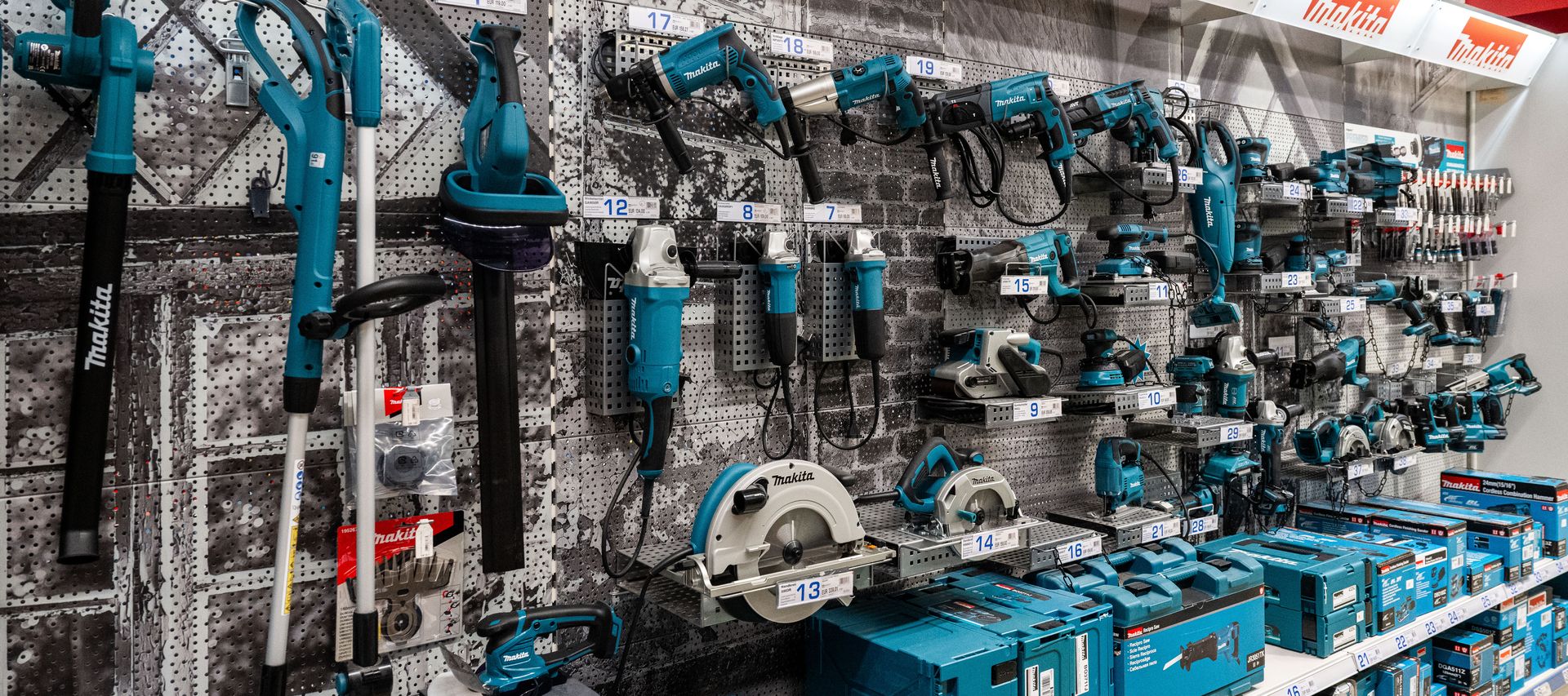 Elektrowerkzeuge Makita im Fachmarkt von bauXpert Köhn