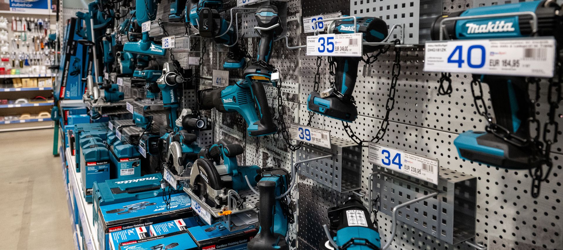 Akku- und Elektrowerkzeuge im Fachmarkt von bauXpert Köhn