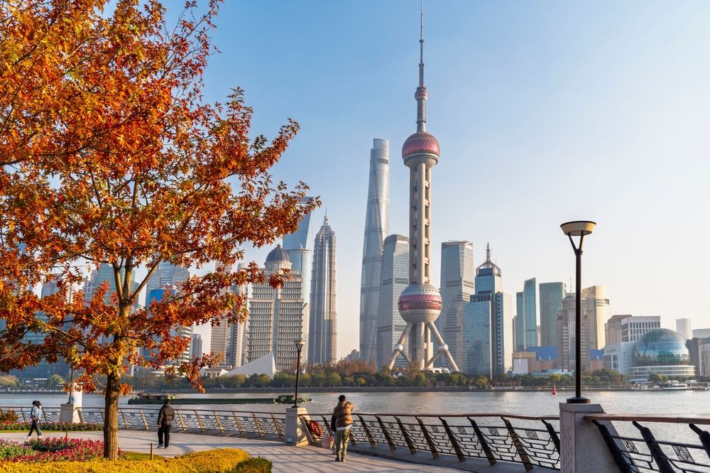 Stock photo of Shanghai skyline — Pudong skyscrapers by the Huangpu River