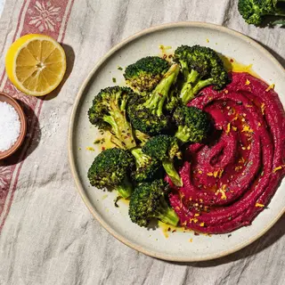 CRISPY
BROCCOLI
BEETROOT
HOMMUS