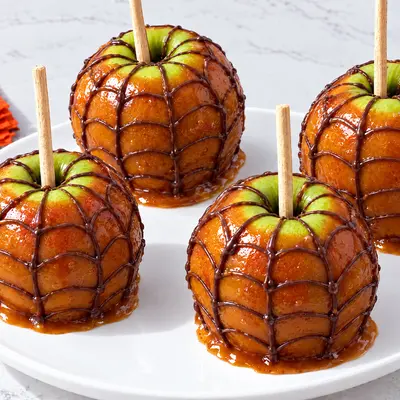 SPIDER
WEB
CARAMEL
APPLES