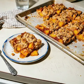 PEACH
COBBLER
BARS