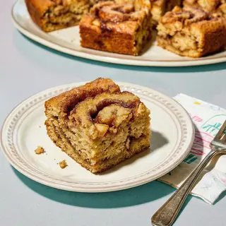 CINNAMON
ROLL
APPLE
CAKE