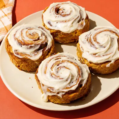 PUMPKIN
CINNAMON
ROLLS