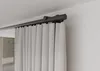 Schwarze Vorhangstange mit Innenlauf
