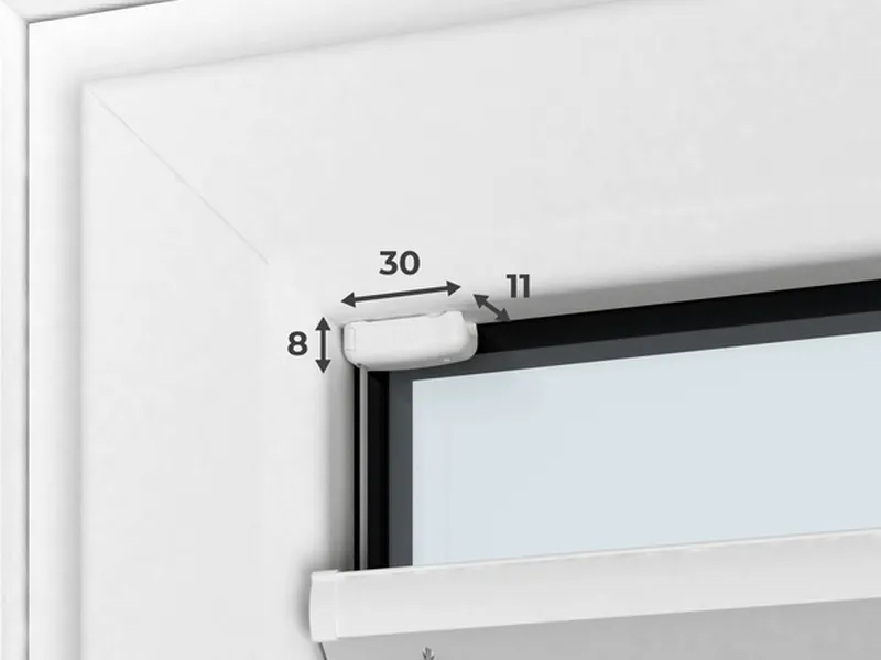 Plissee direkt vor der Glasscheibe verschraubt