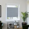 Blickdichtes Wabenplissee im Wohnzimmer